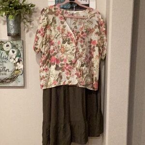 Rose + Olive Floral V-Neck Blouse - Pink and Green maxi skirt